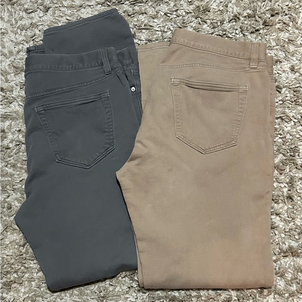 Banana Republic, men’s traveler pants, slim fit